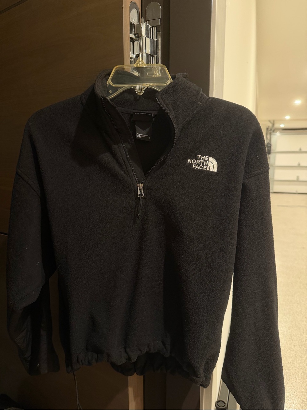 The North Face Men’s Black Quarter-Zip Fleece Pullover